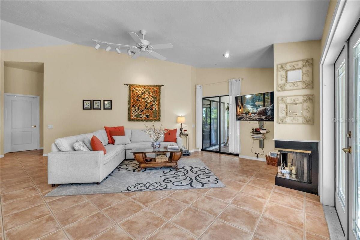 3264 PARK DR, PUNTA GORDA, FL, 33982