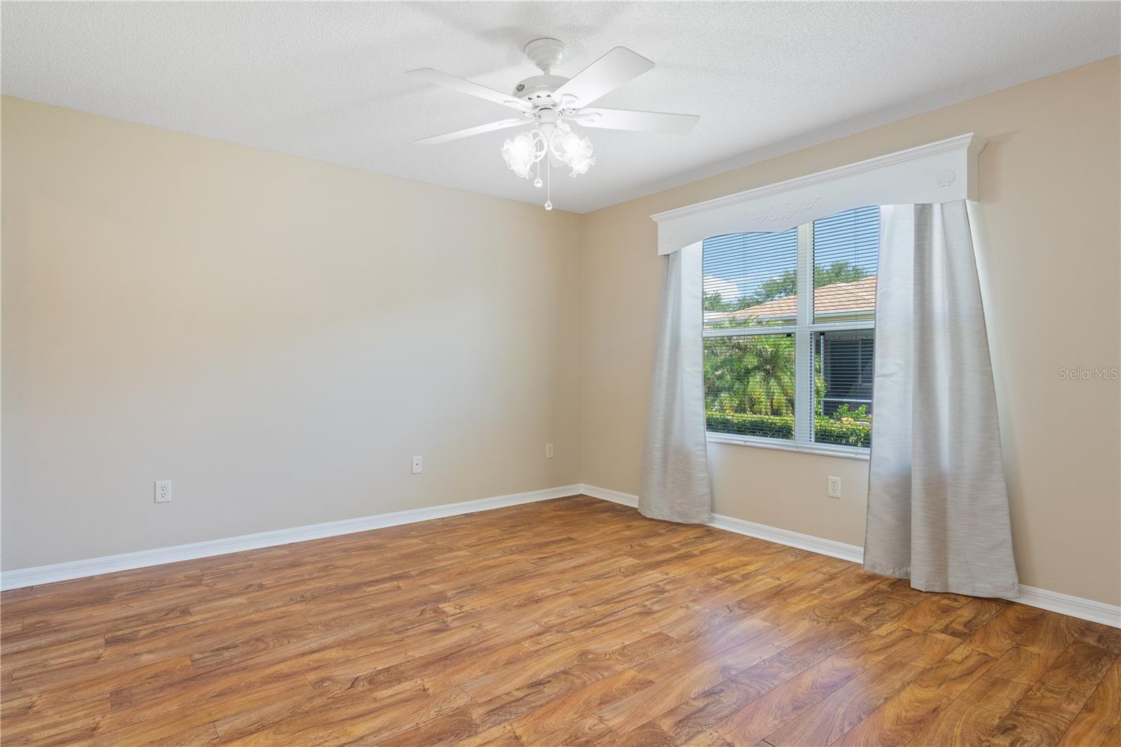 2461 DUE WEST DR, THE VILLAGES, FL, 32162