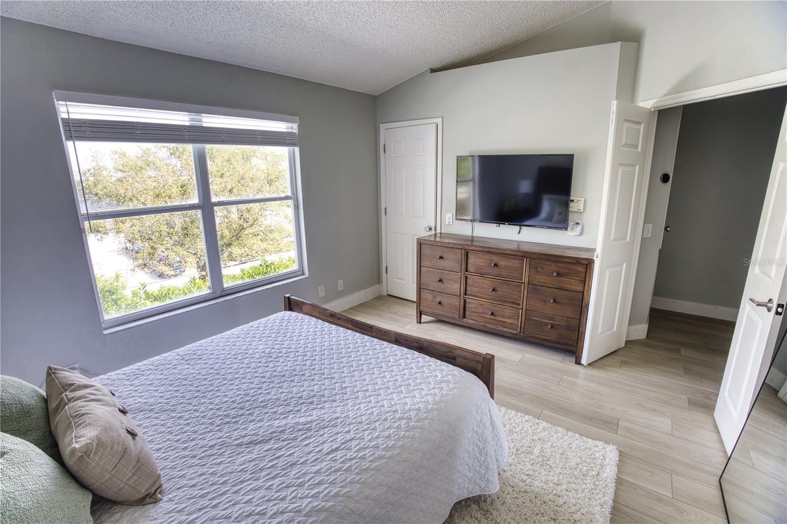671 VALLANCE WAY NE, ST PETERSBURG, FL, 33716