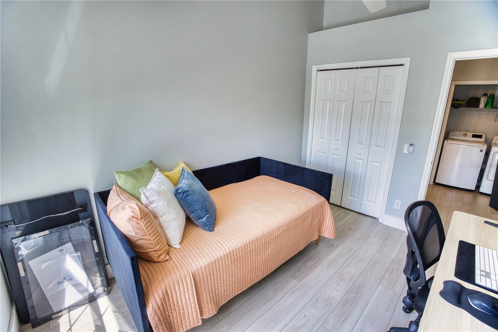 671 VALLANCE WAY NE, ST PETERSBURG, FL, 33716
