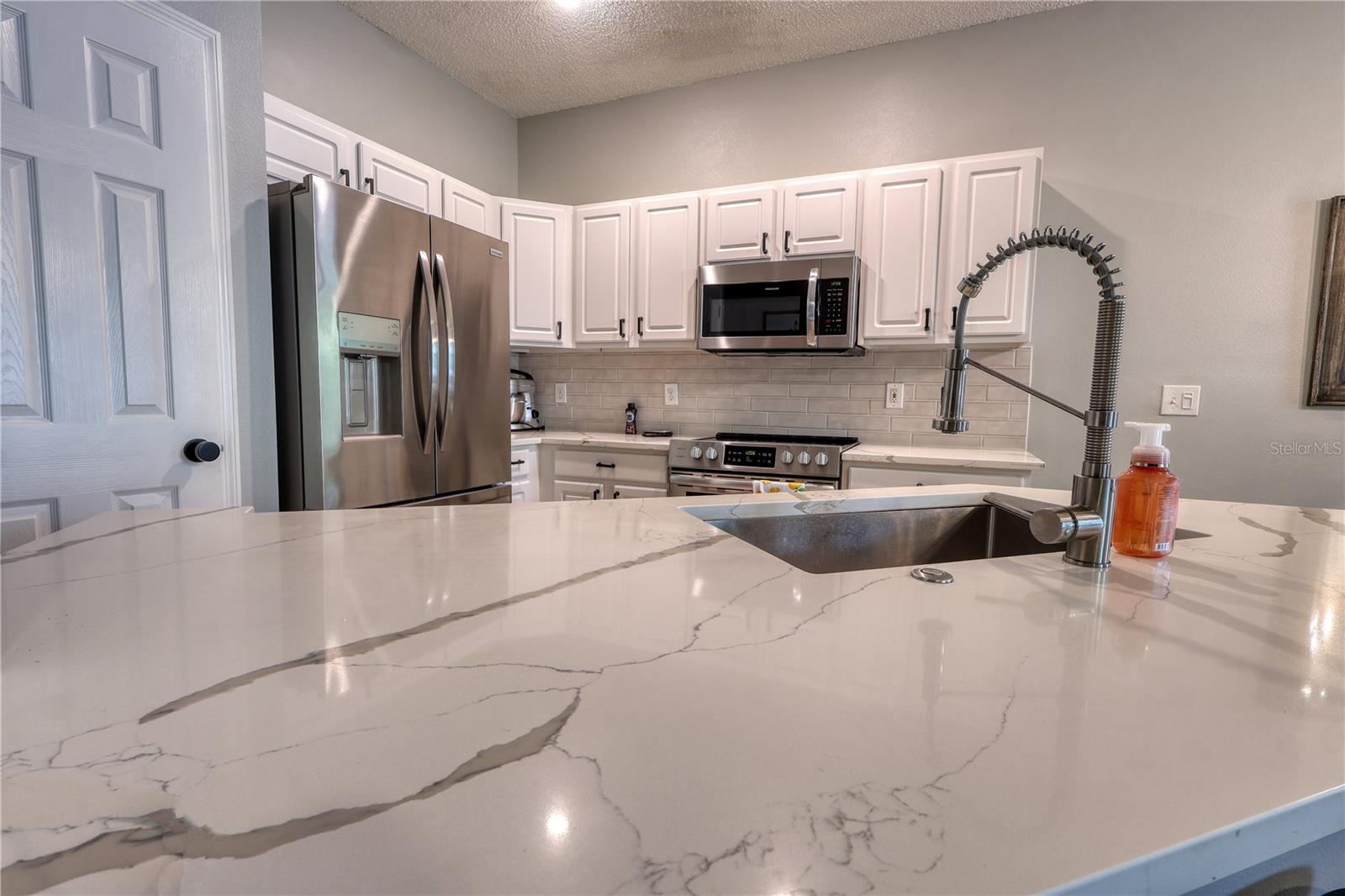 671 VALLANCE WAY NE, ST PETERSBURG, FL, 33716