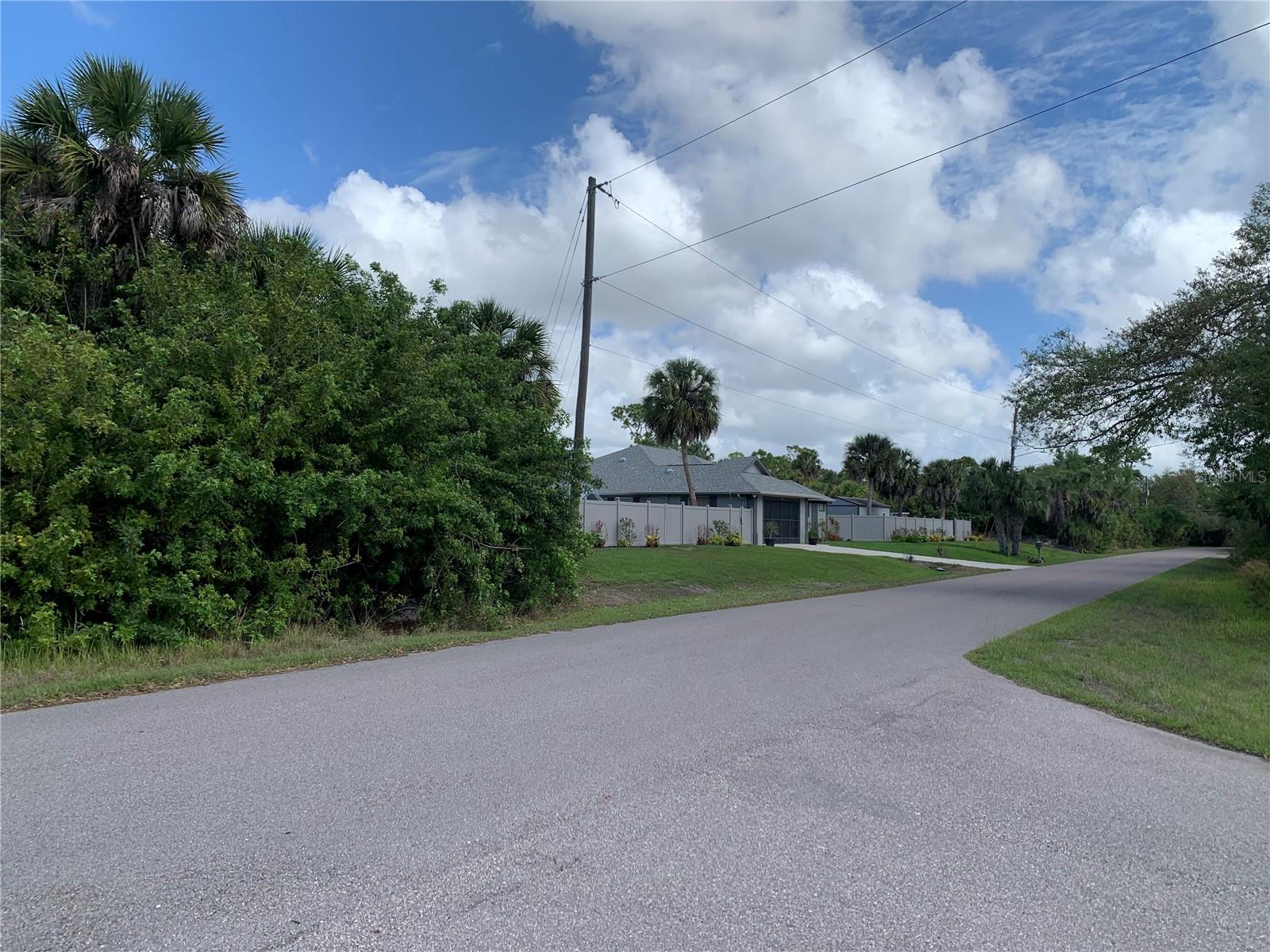 1375 CLEARVIEW DR, PORT CHARLOTTE, FL, 33953