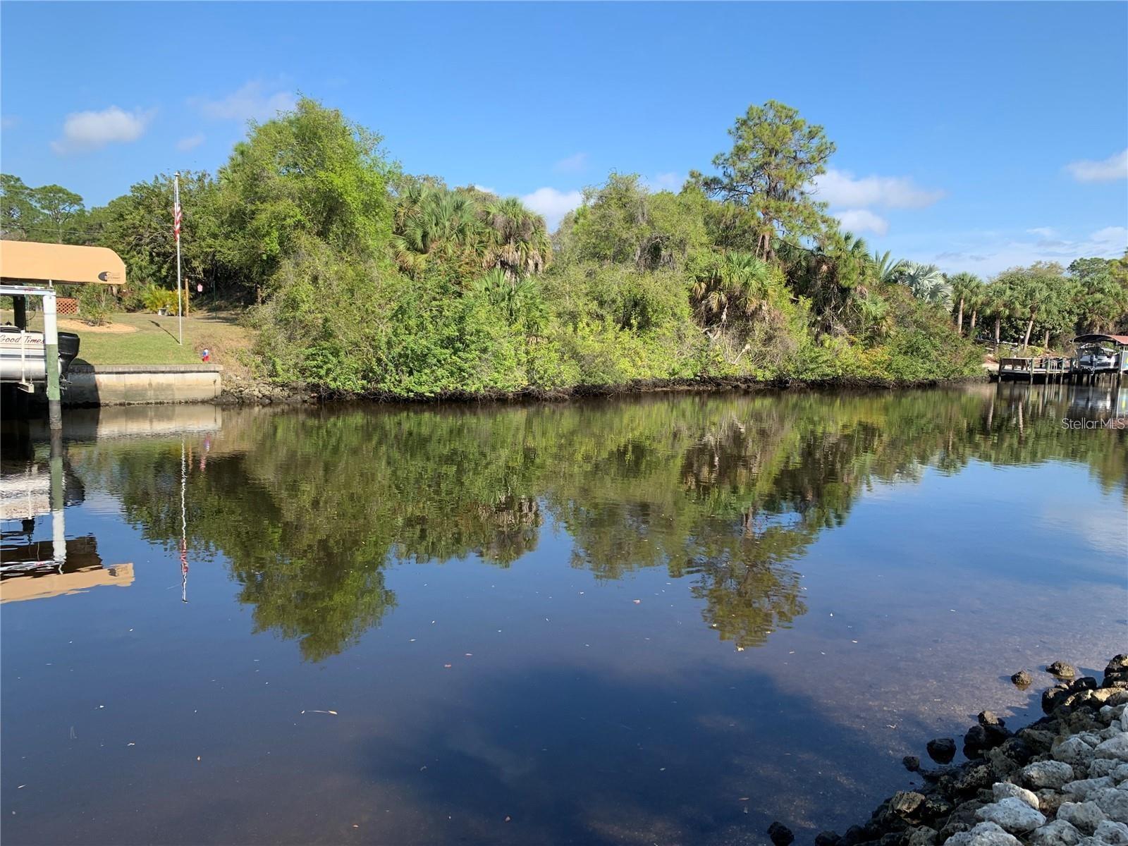 1375 CLEARVIEW DR, PORT CHARLOTTE, FL, 33953