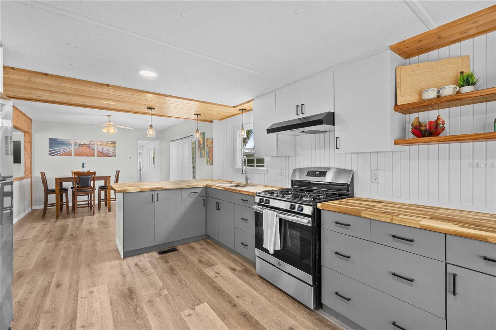 5345 JO ST, ZEPHYRHILLS, FL, 33542