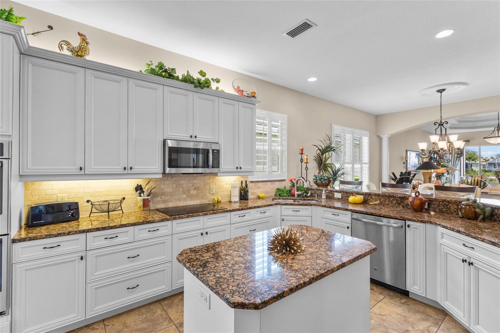 11034 BARNSLEY DR, VENICE, FL, 34293