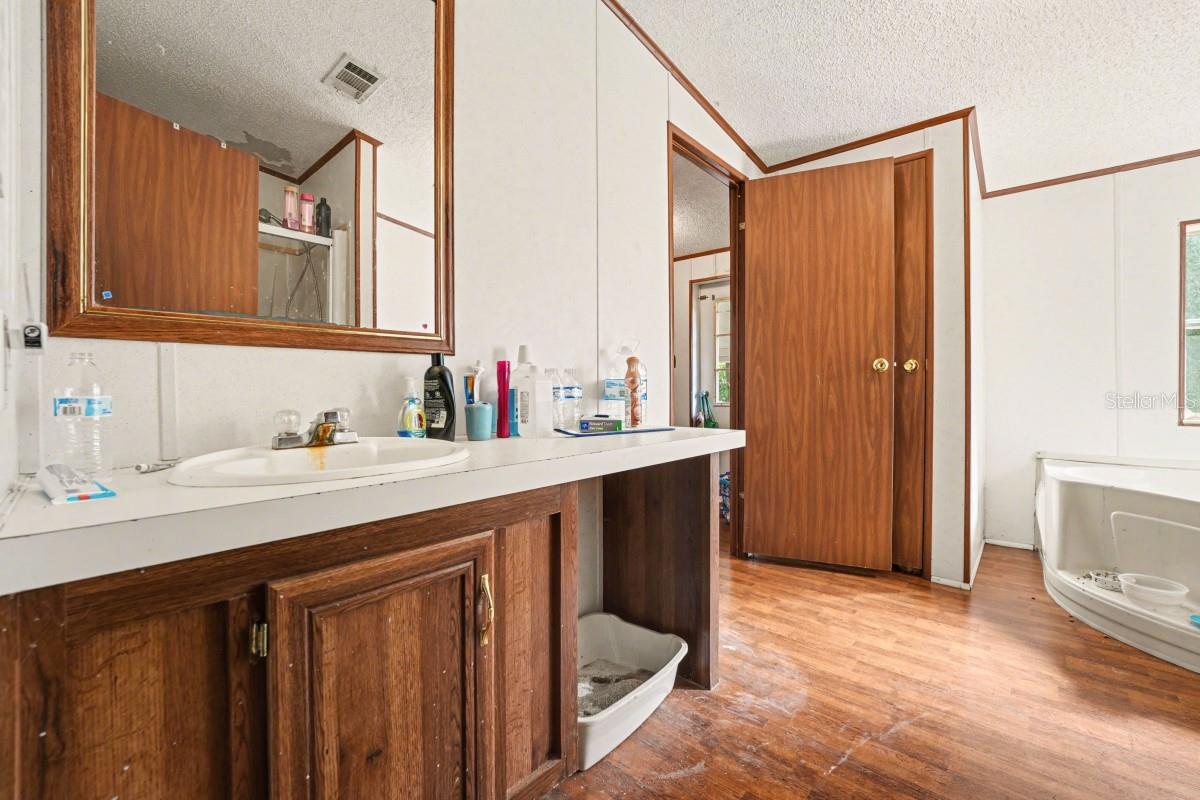 6633 GLEN MEADOW LOOP, LAKELAND, FL, 33810