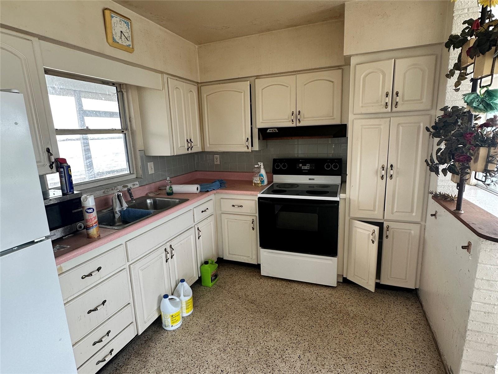 210 21ST ST NE, BRADENTON, FL, 34208