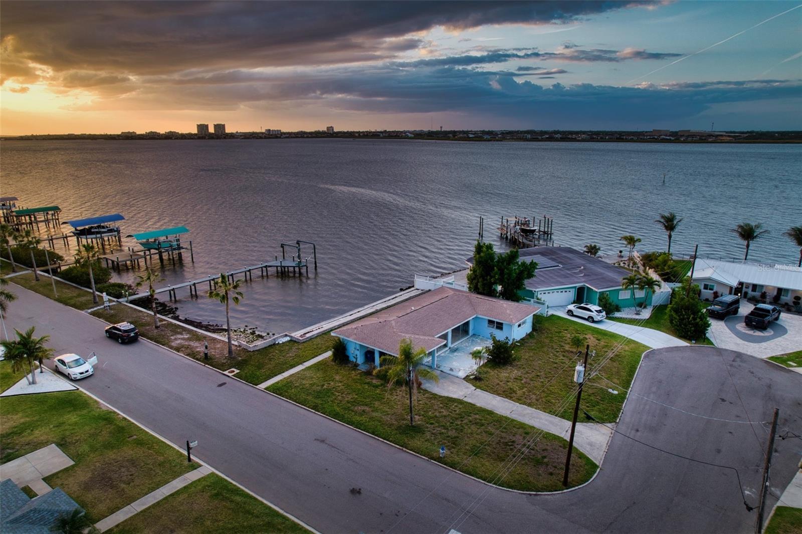210 21ST ST NE, BRADENTON, FL, 34208
