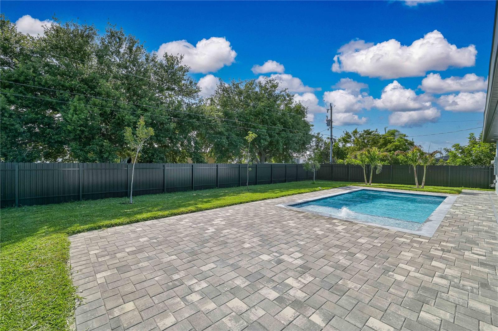 1413 NE 7TH AVE, CAPE CORAL, FL, 33909
