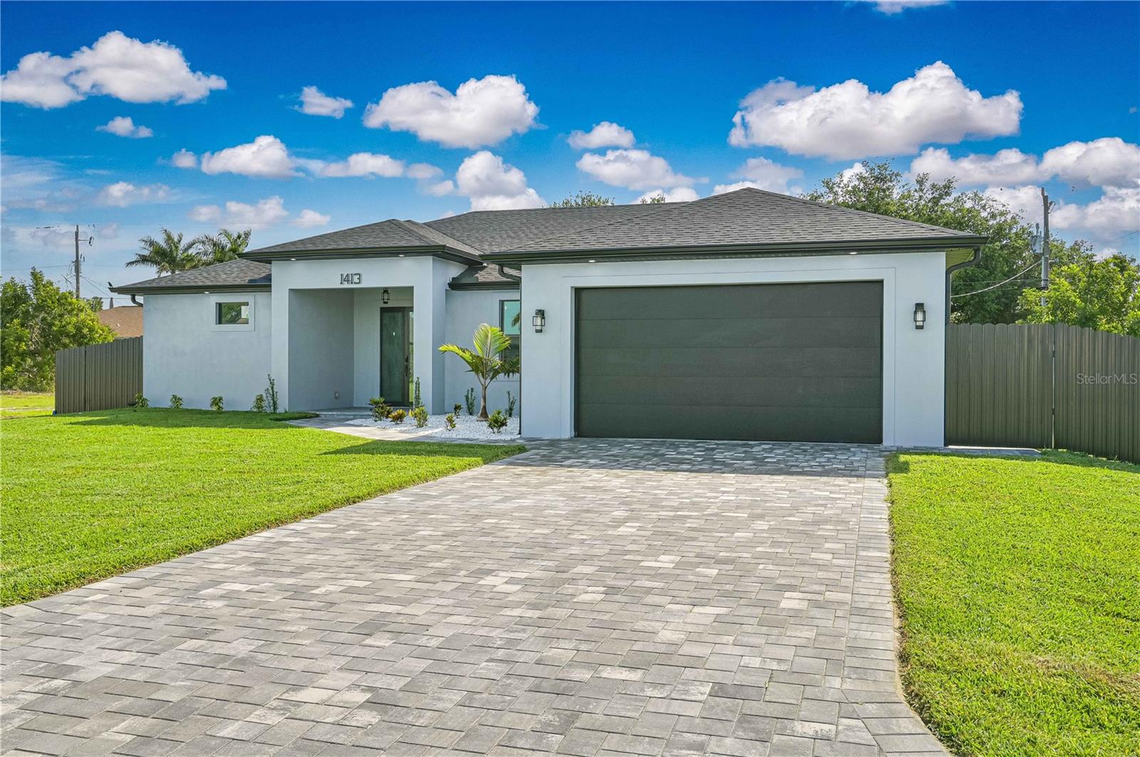 1413 NE 7TH AVE, CAPE CORAL, FL, 33909