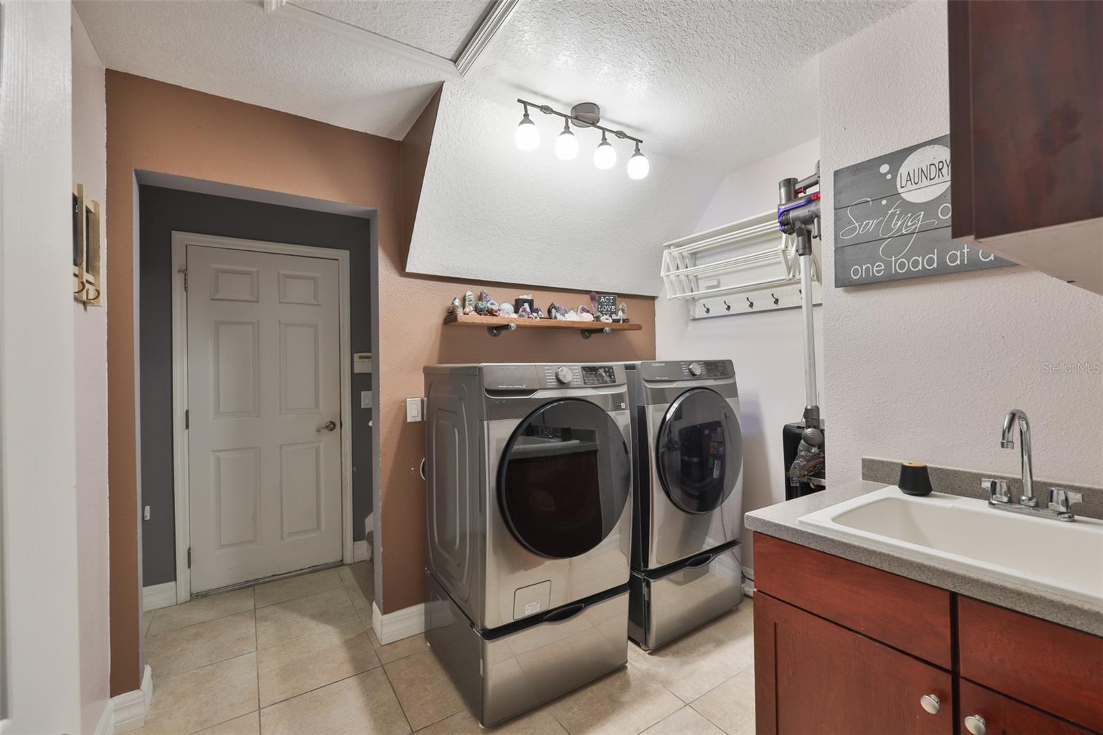 1710 SURREY TRL, WIMAUMA, FL, 33598