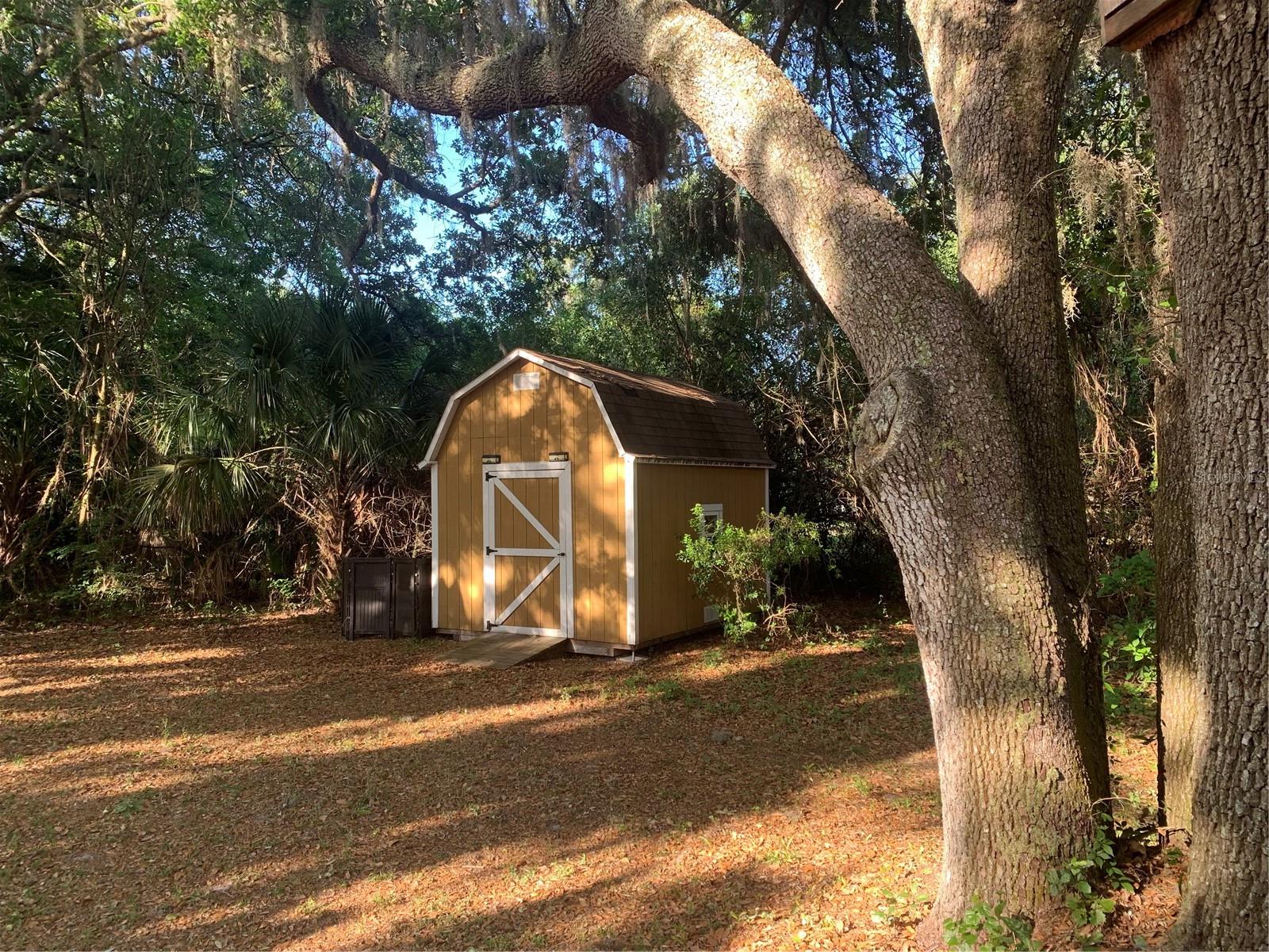 1710 SURREY TRL, WIMAUMA, FL, 33598