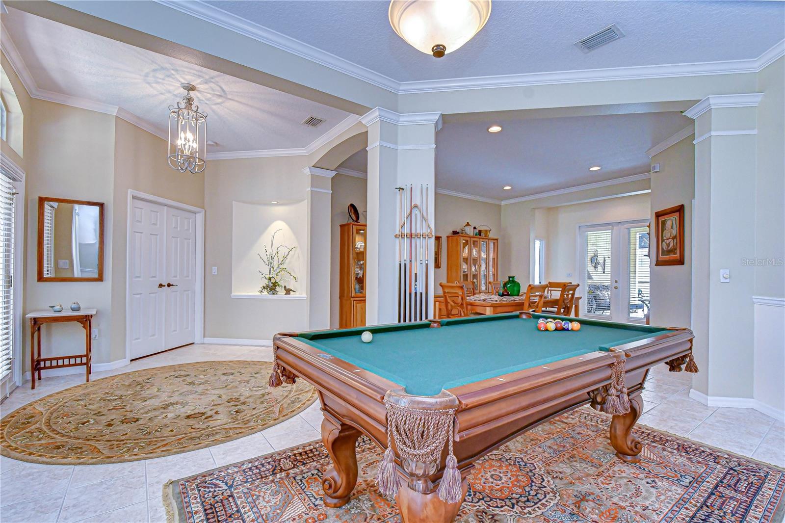 Bright entryway setting the tone for the open interior.