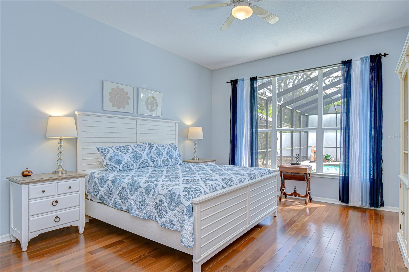 Private suite with direct lanai access.