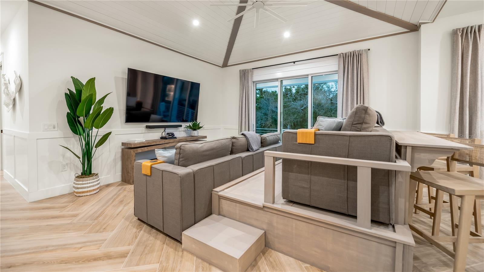 6536 PEACOCK RD, SARASOTA, FL, 34242