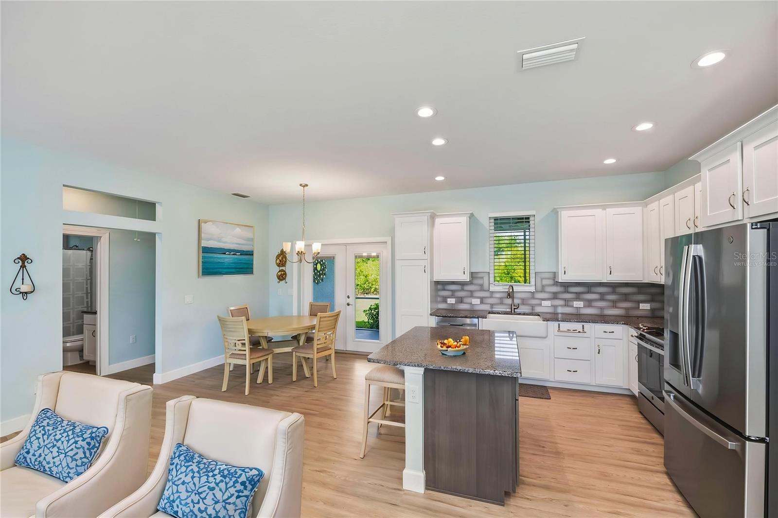 9453 SINGER CIR, PORT CHARLOTTE, FL, 33981