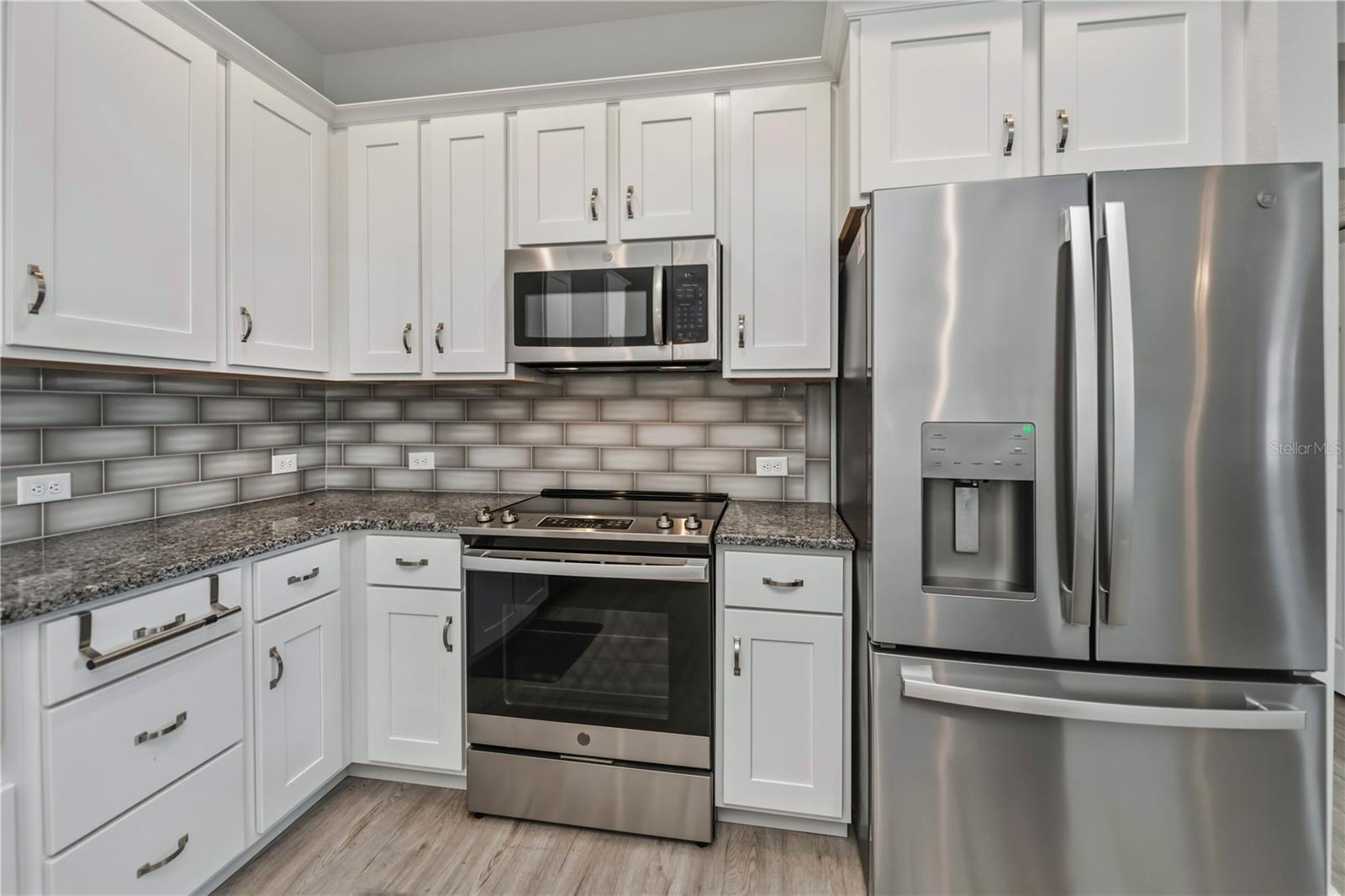 9453 SINGER CIR, PORT CHARLOTTE, FL, 33981