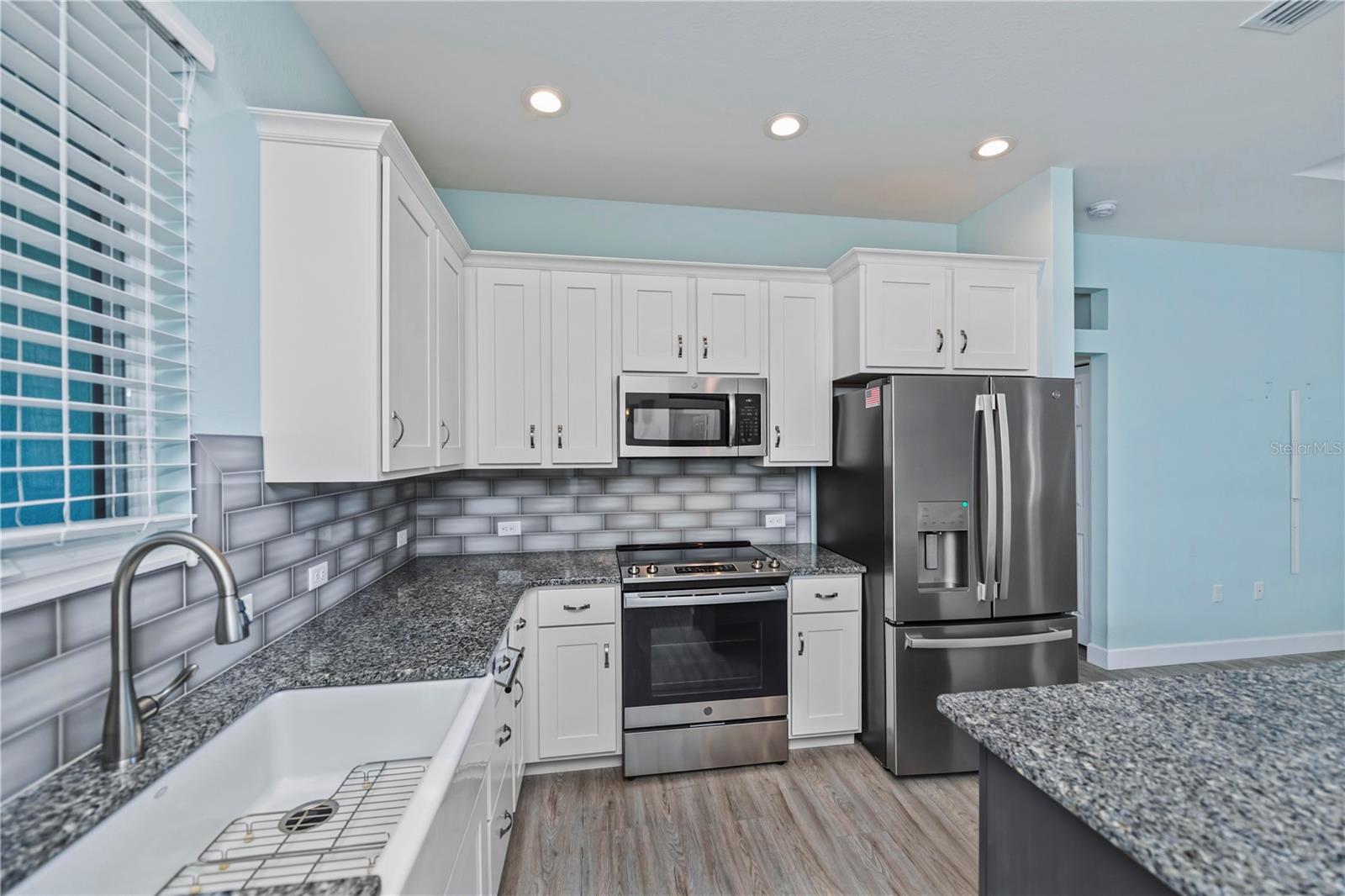 9453 SINGER CIR, PORT CHARLOTTE, FL, 33981