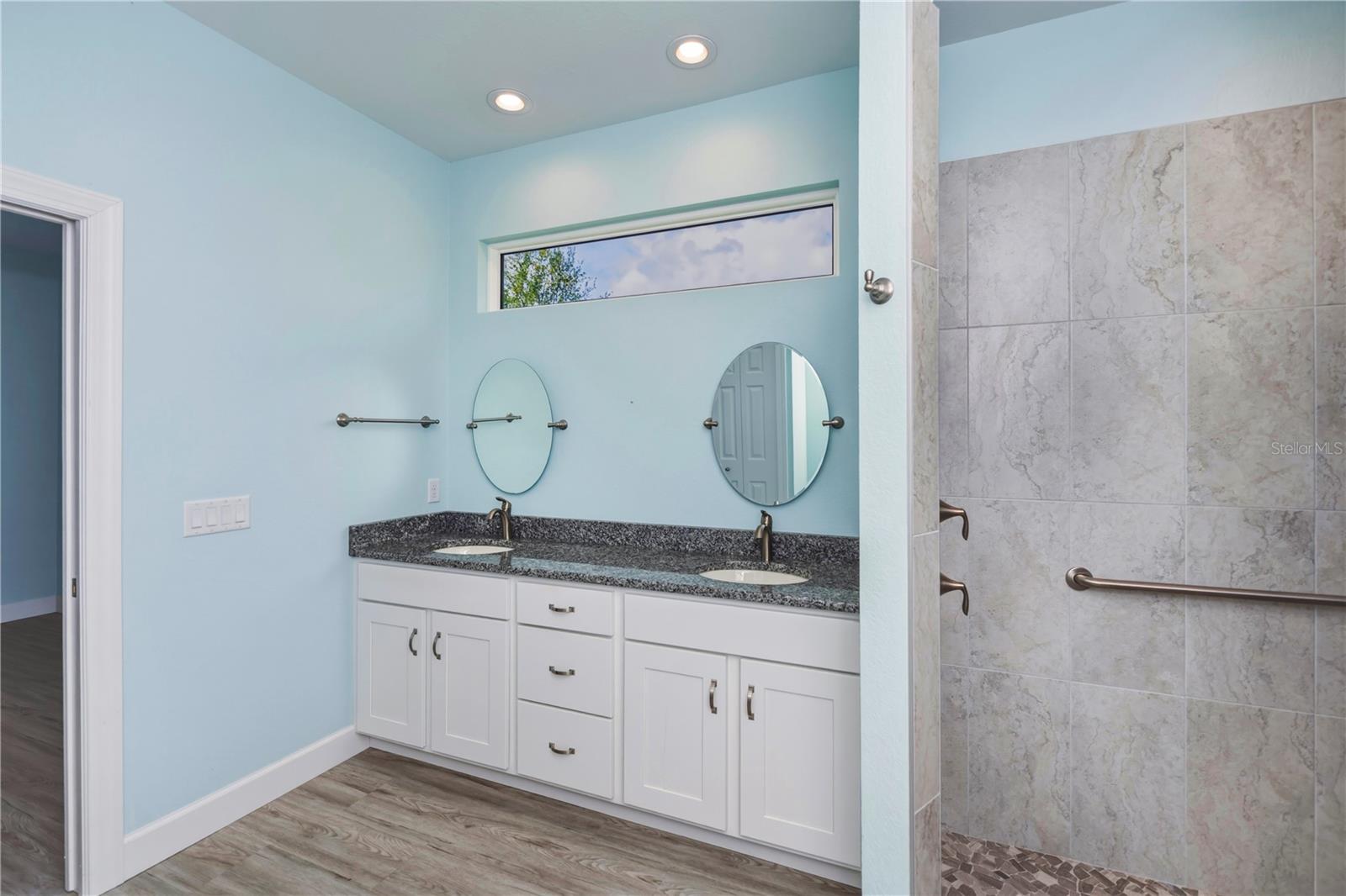 9453 SINGER CIR, PORT CHARLOTTE, FL, 33981