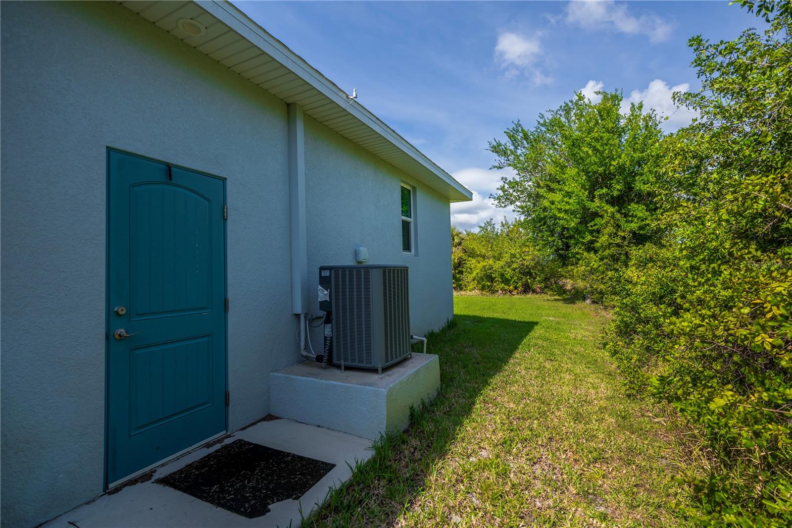 9453 SINGER CIR, PORT CHARLOTTE, FL, 33981