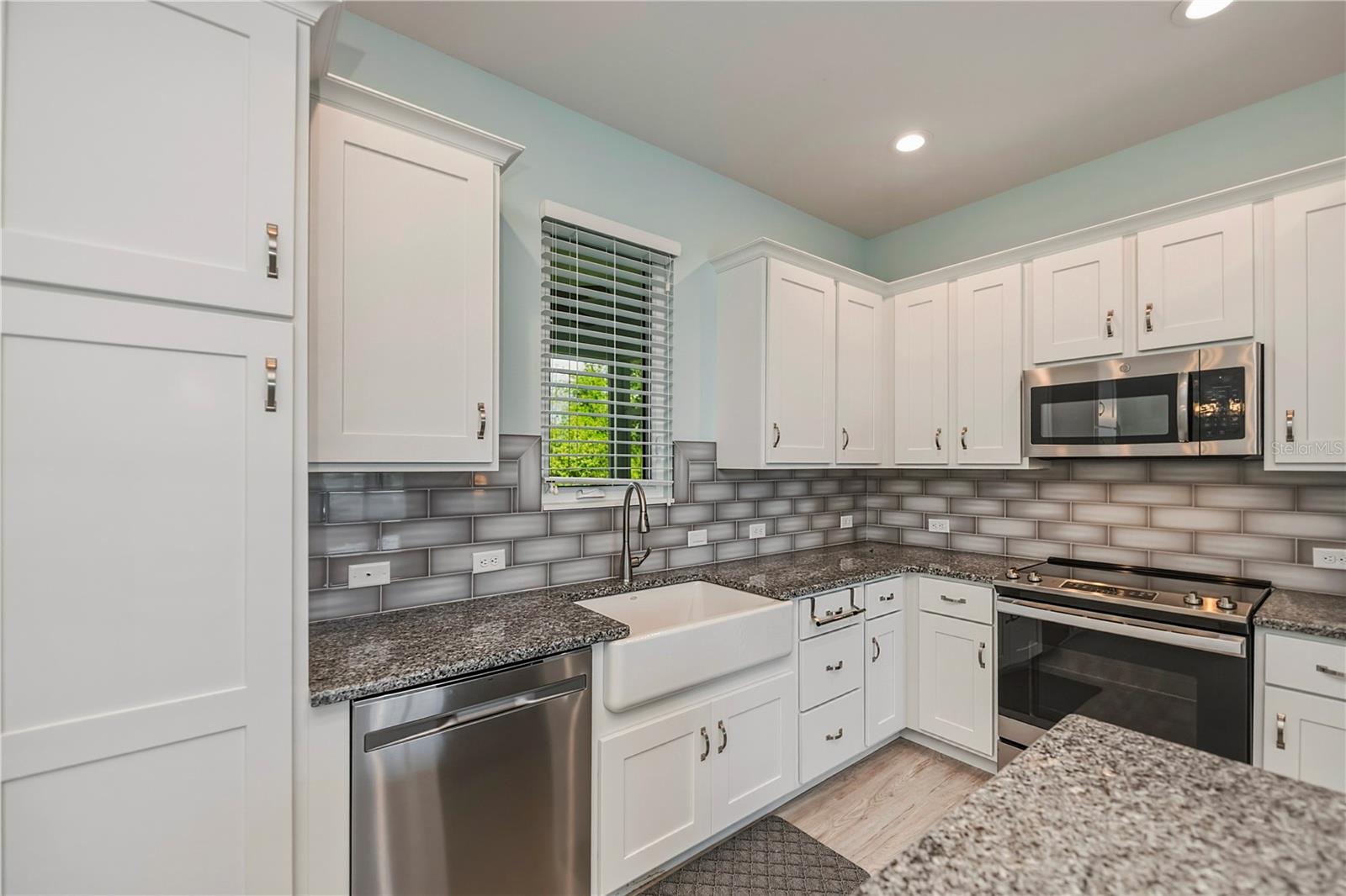 9453 SINGER CIR, PORT CHARLOTTE, FL, 33981