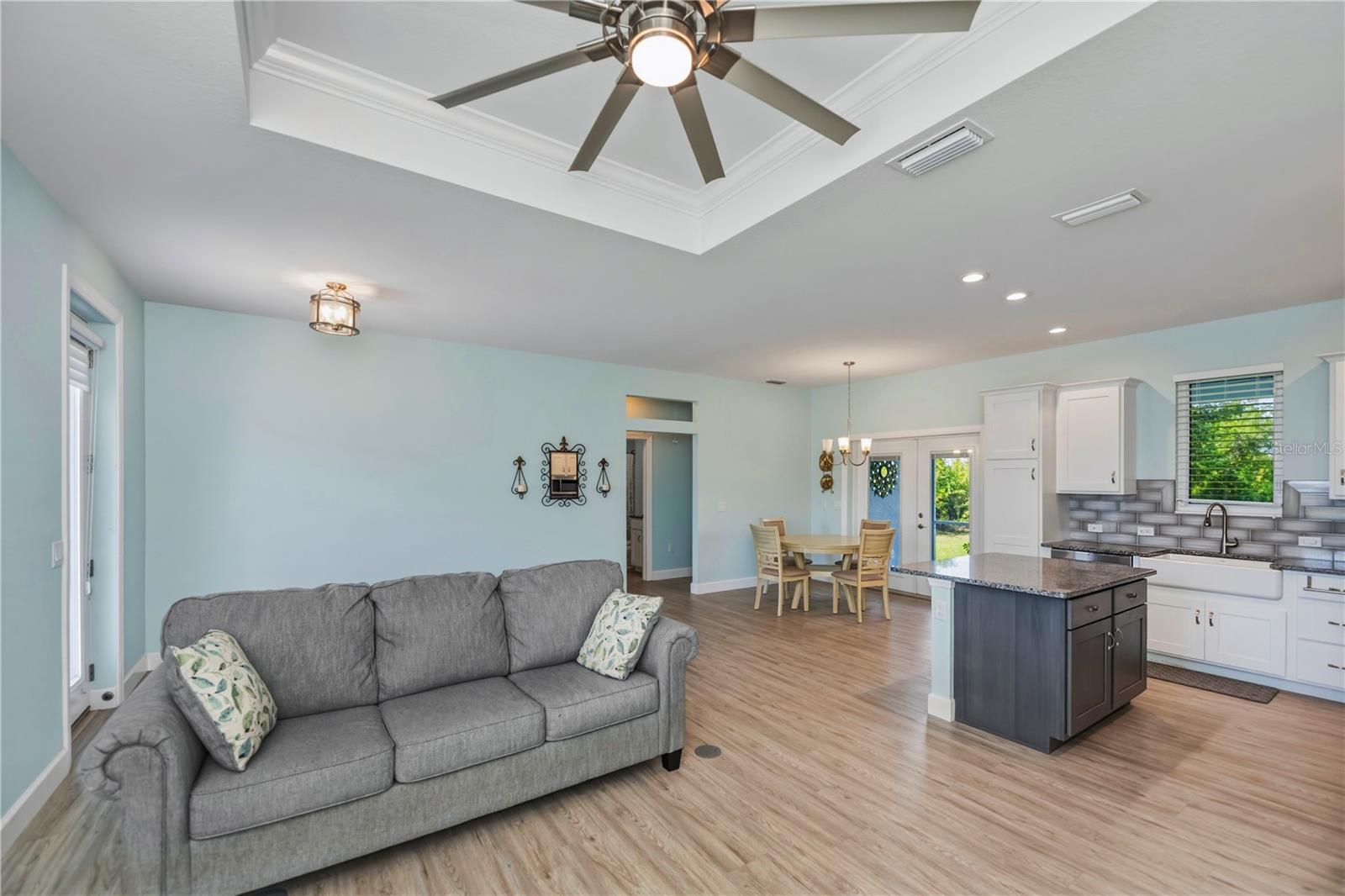 9453 SINGER CIR, PORT CHARLOTTE, FL, 33981