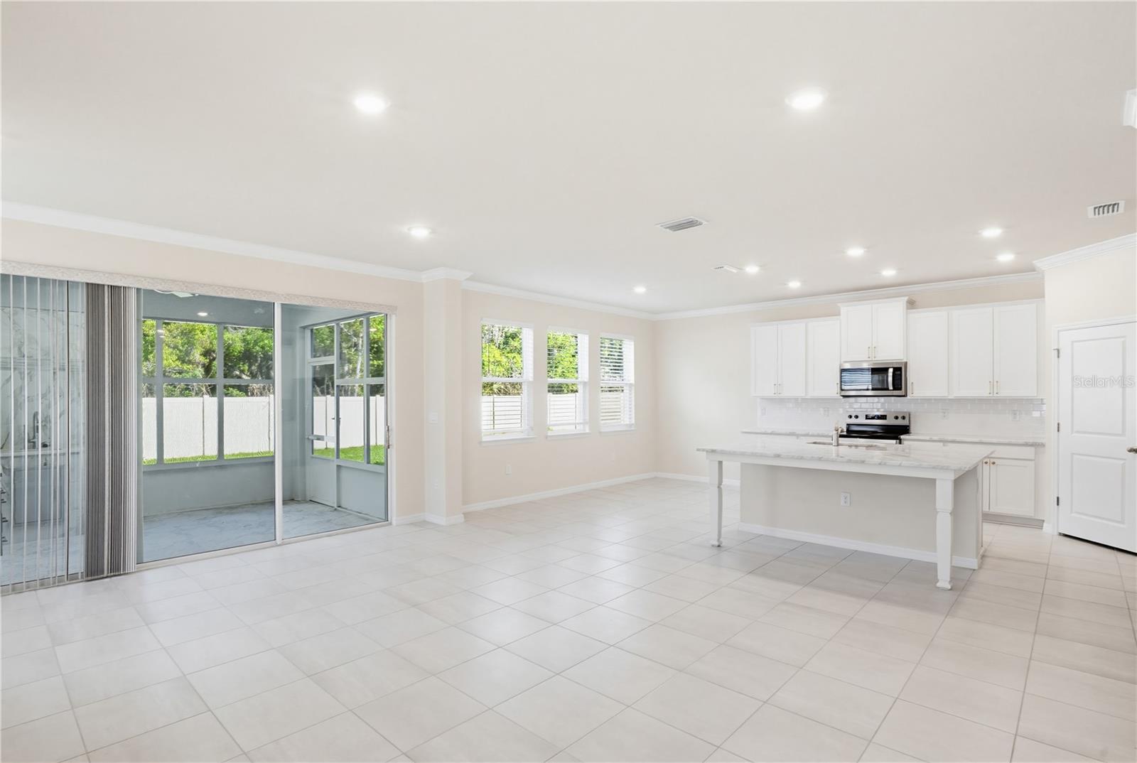 813 161ST ST E, BRADENTON, FL, 34212