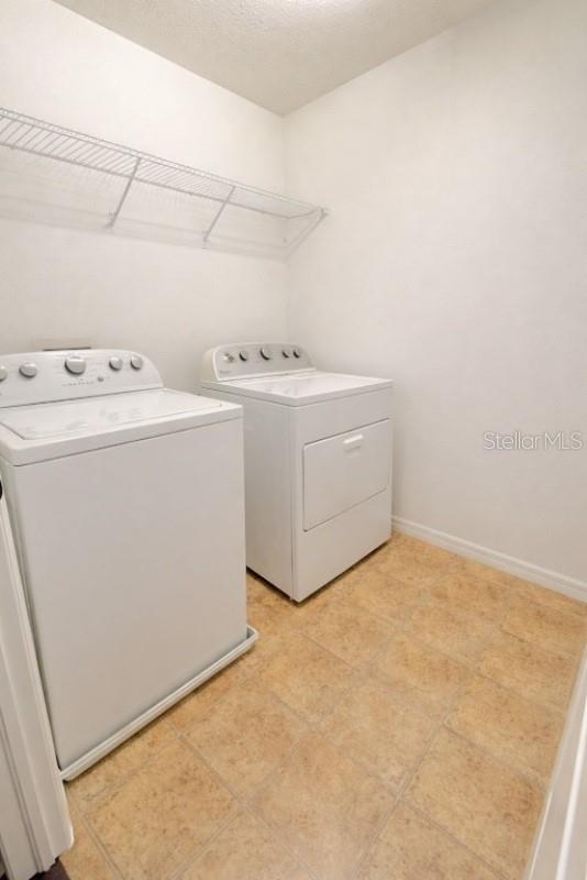 11521 SOUTHERN CREEK DR, GIBSONTON, FL, 33534