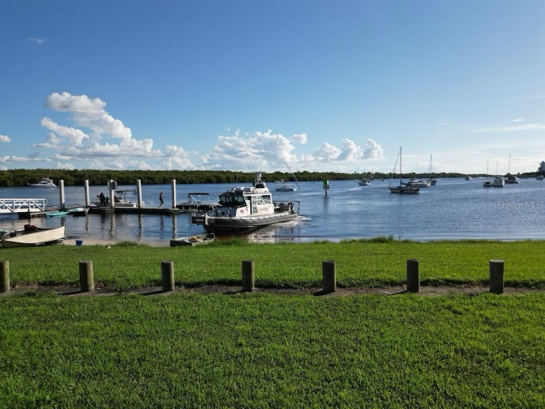 Williams Boat Ramp, Fishing Pier, Playground, Dog Park 5 min from home