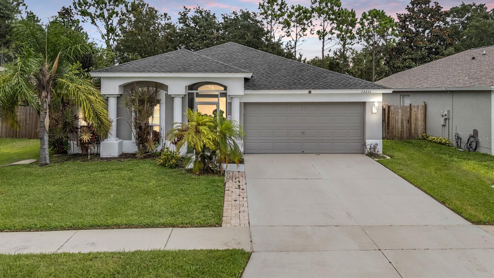 13221 EVENING SUNSET LN, RIVERVIEW, FL, 33579