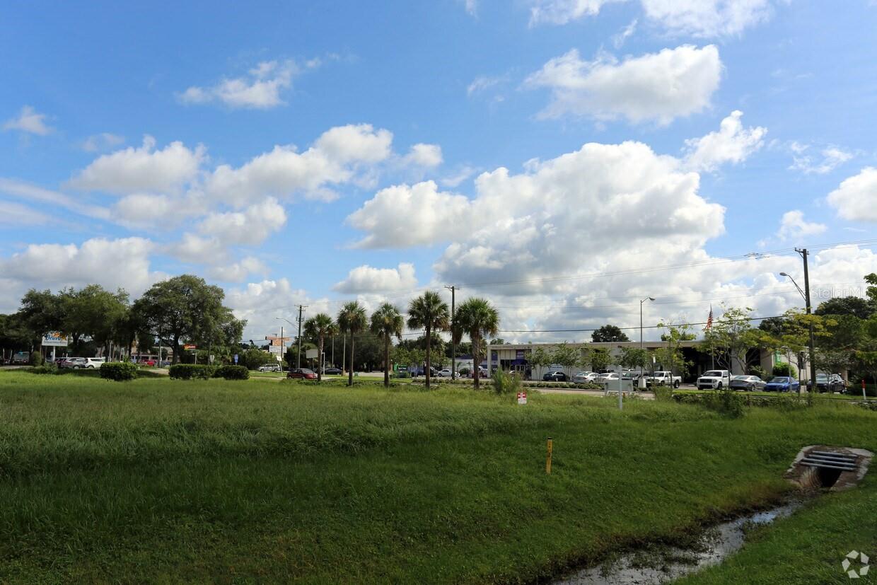4201 W CREST AVE, TAMPA, FL, 33614