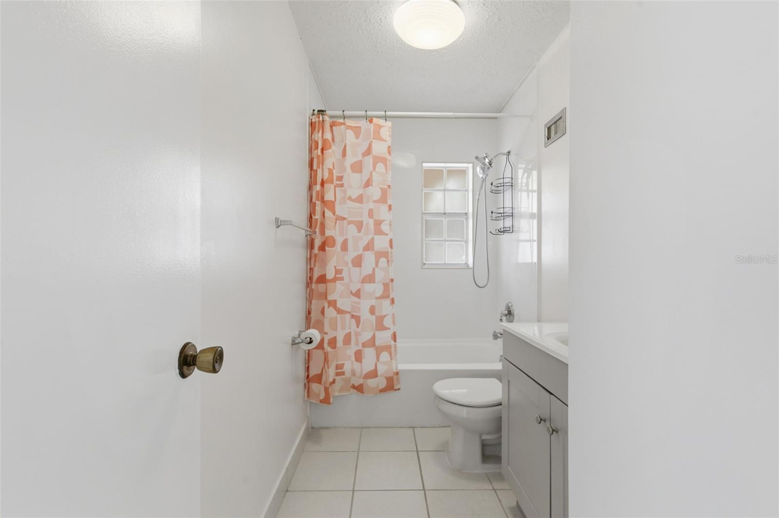 9992 86TH ST, SEMINOLE, FL, 33777
