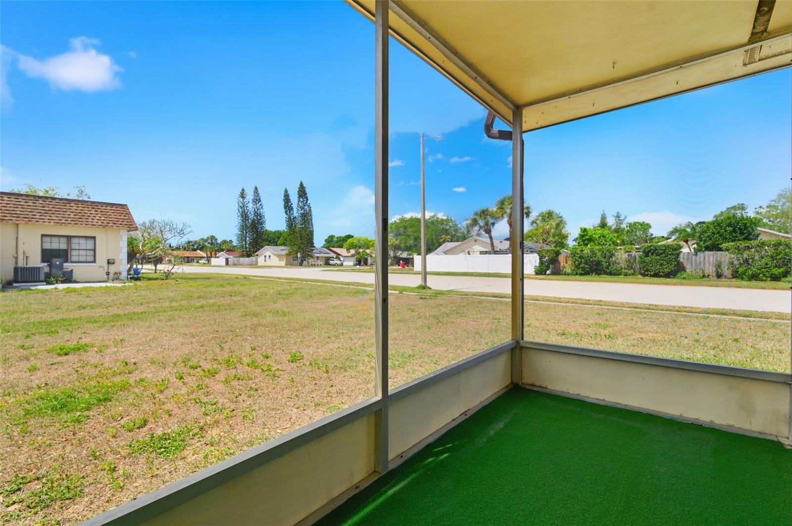 9992 86TH ST, SEMINOLE, FL, 33777