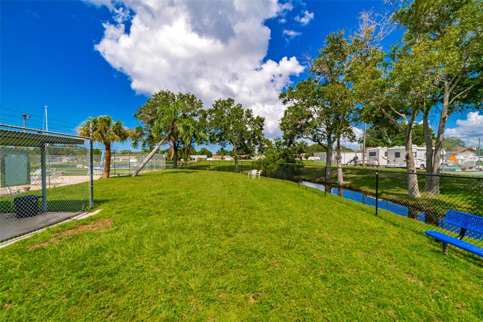 9992 86TH ST, SEMINOLE, FL, 33777