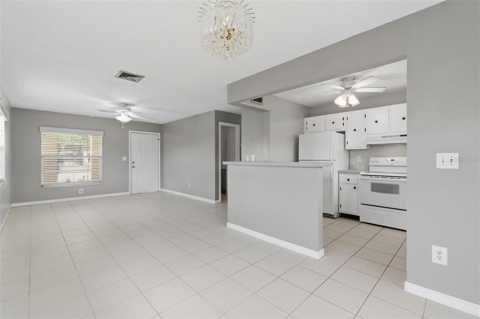 9992 86TH ST, SEMINOLE, FL, 33777