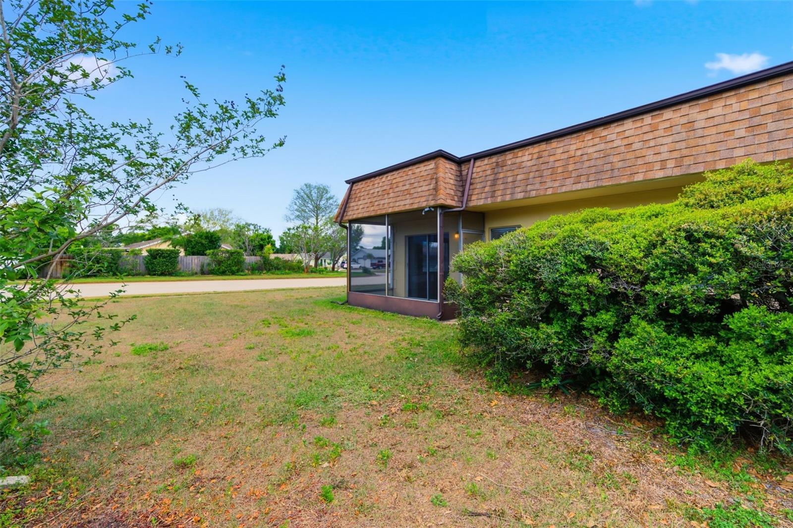 9992 86TH ST, SEMINOLE, FL, 33777