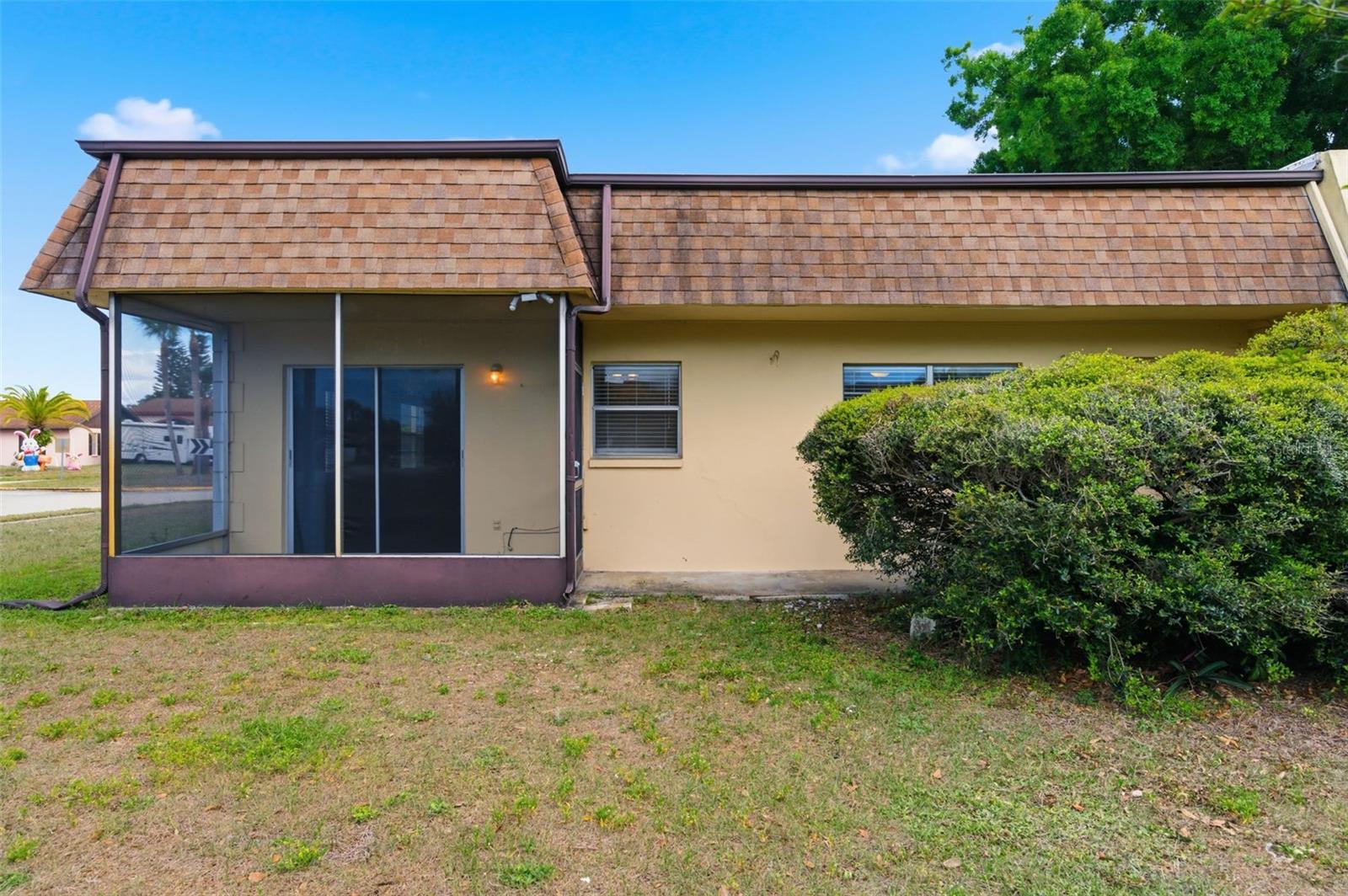 9992 86TH ST, SEMINOLE, FL, 33777