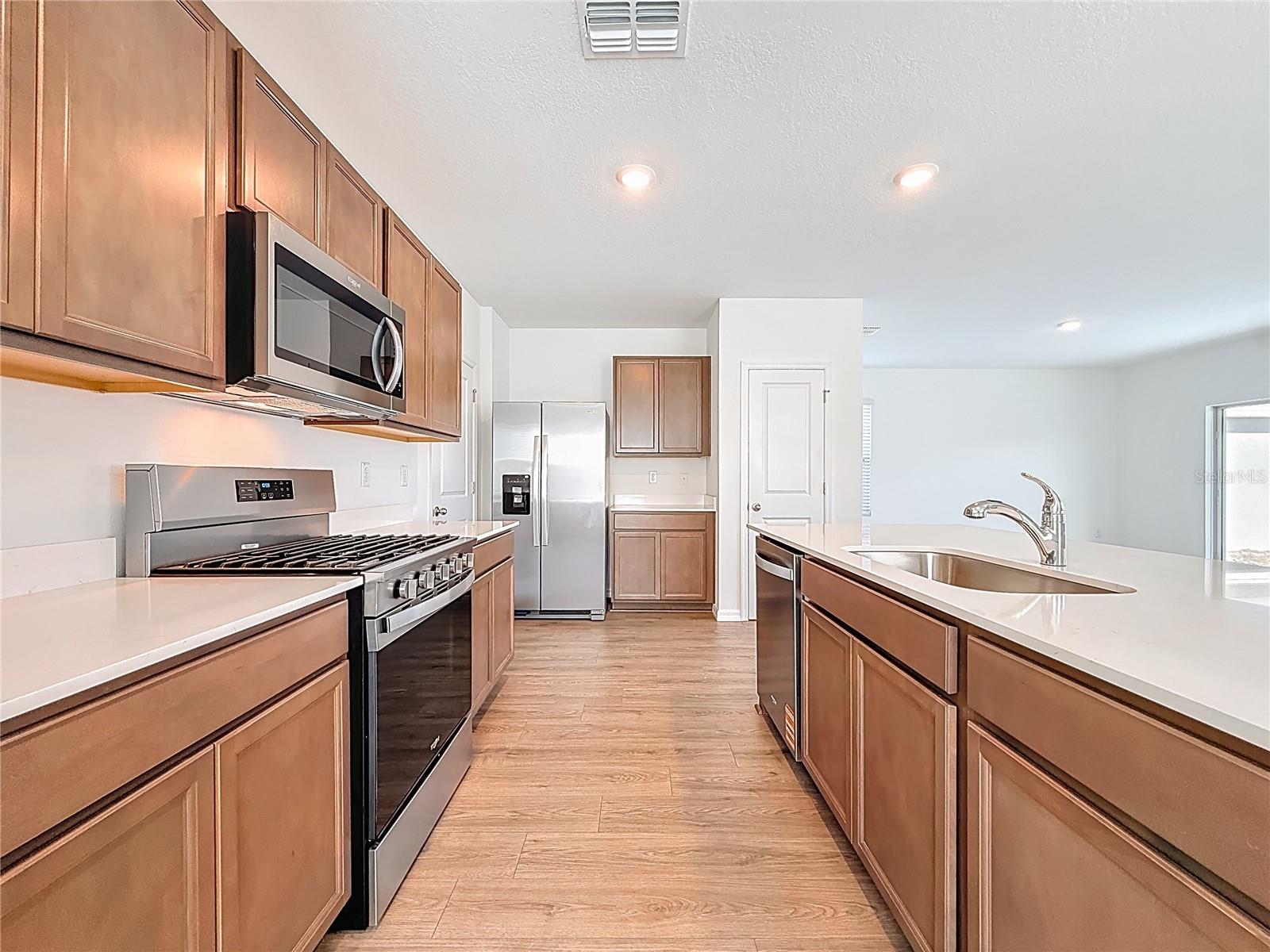 35541 KINSEY PT, ZEPHYRHILLS, FL, 33541