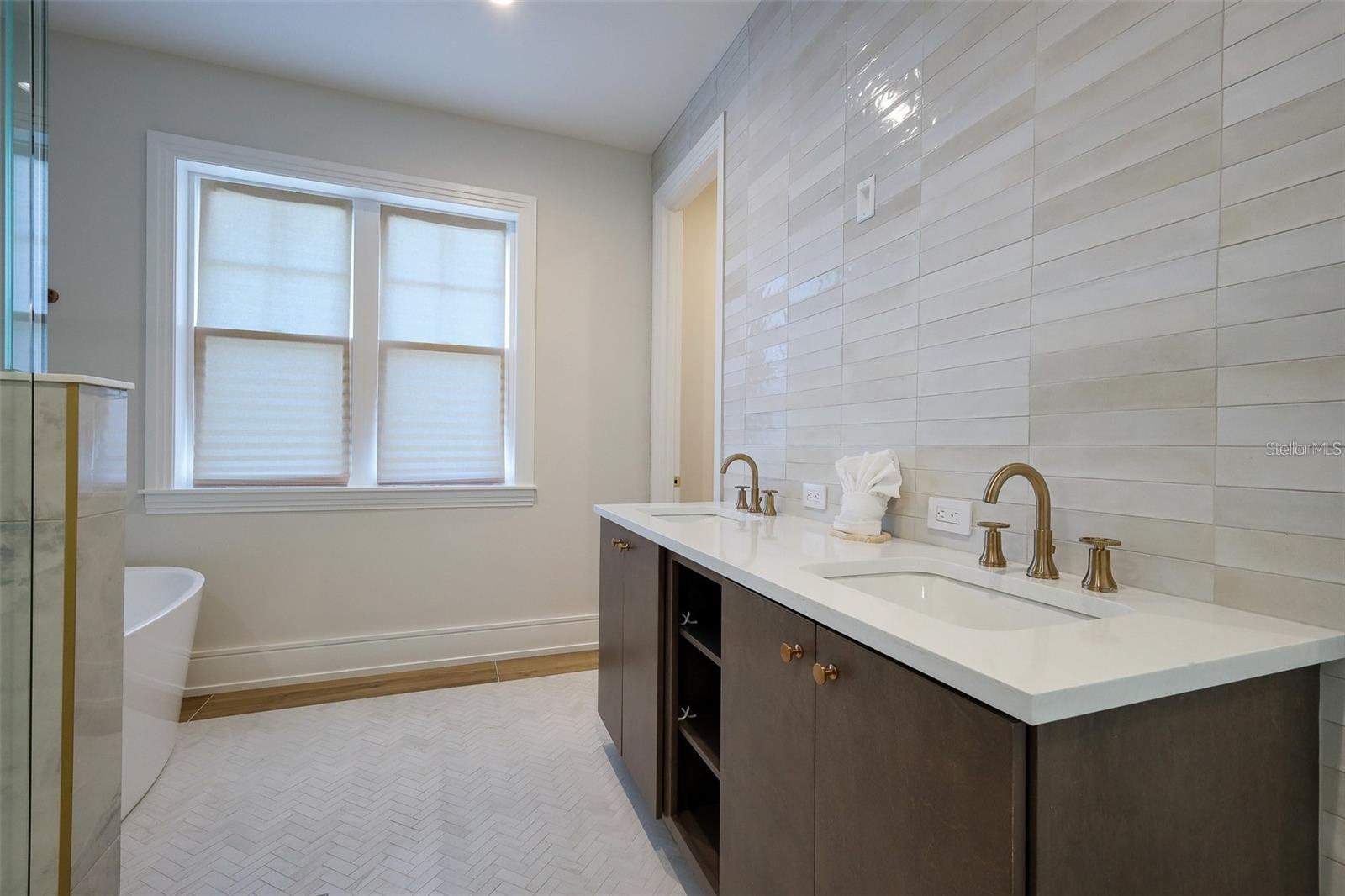 119 MCKINLEY DR, SARASOTA, FL, 34236