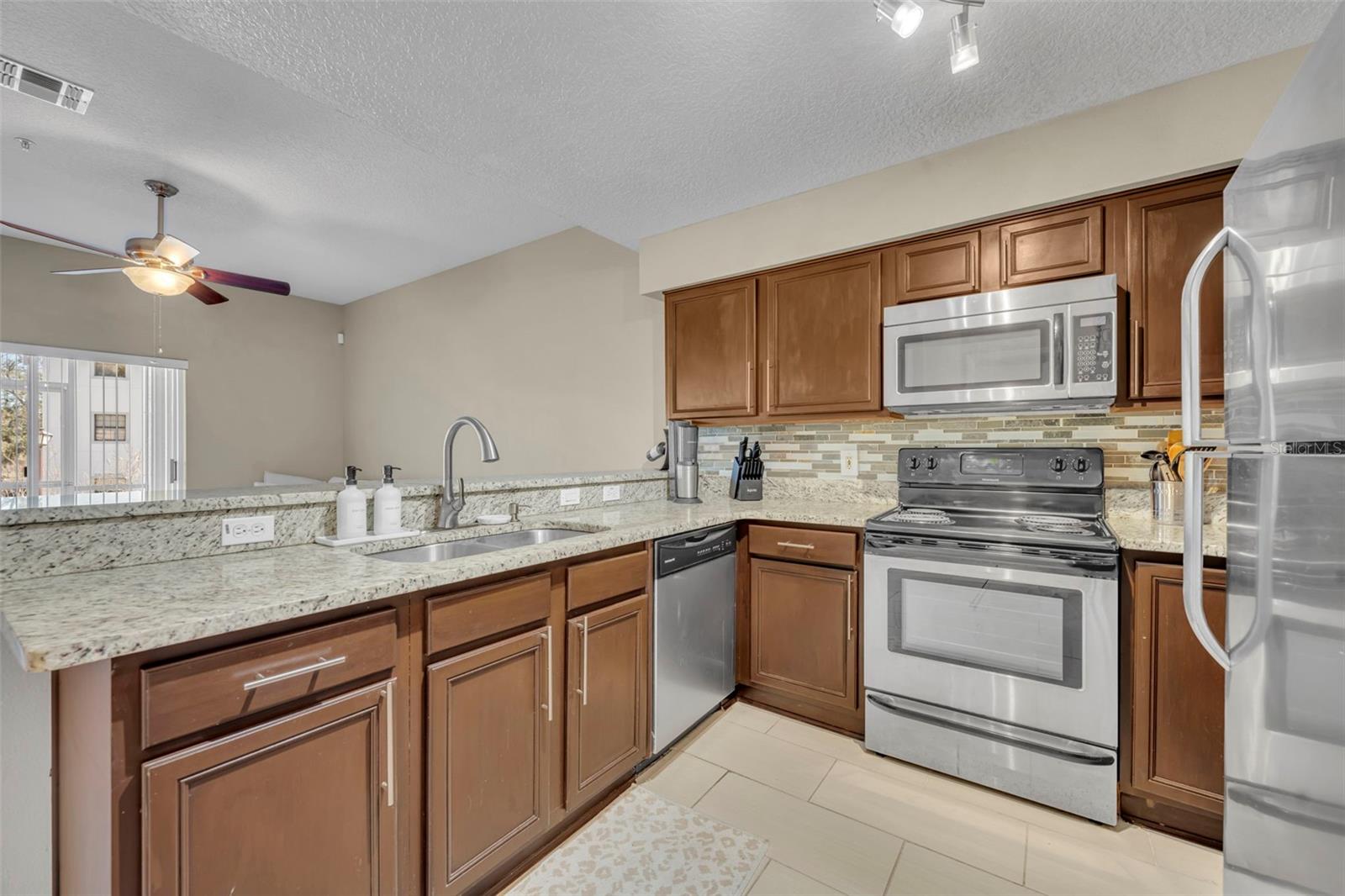676 SANDY NECK LN #102, ALTAMONTE SPRINGS, FL, 32714