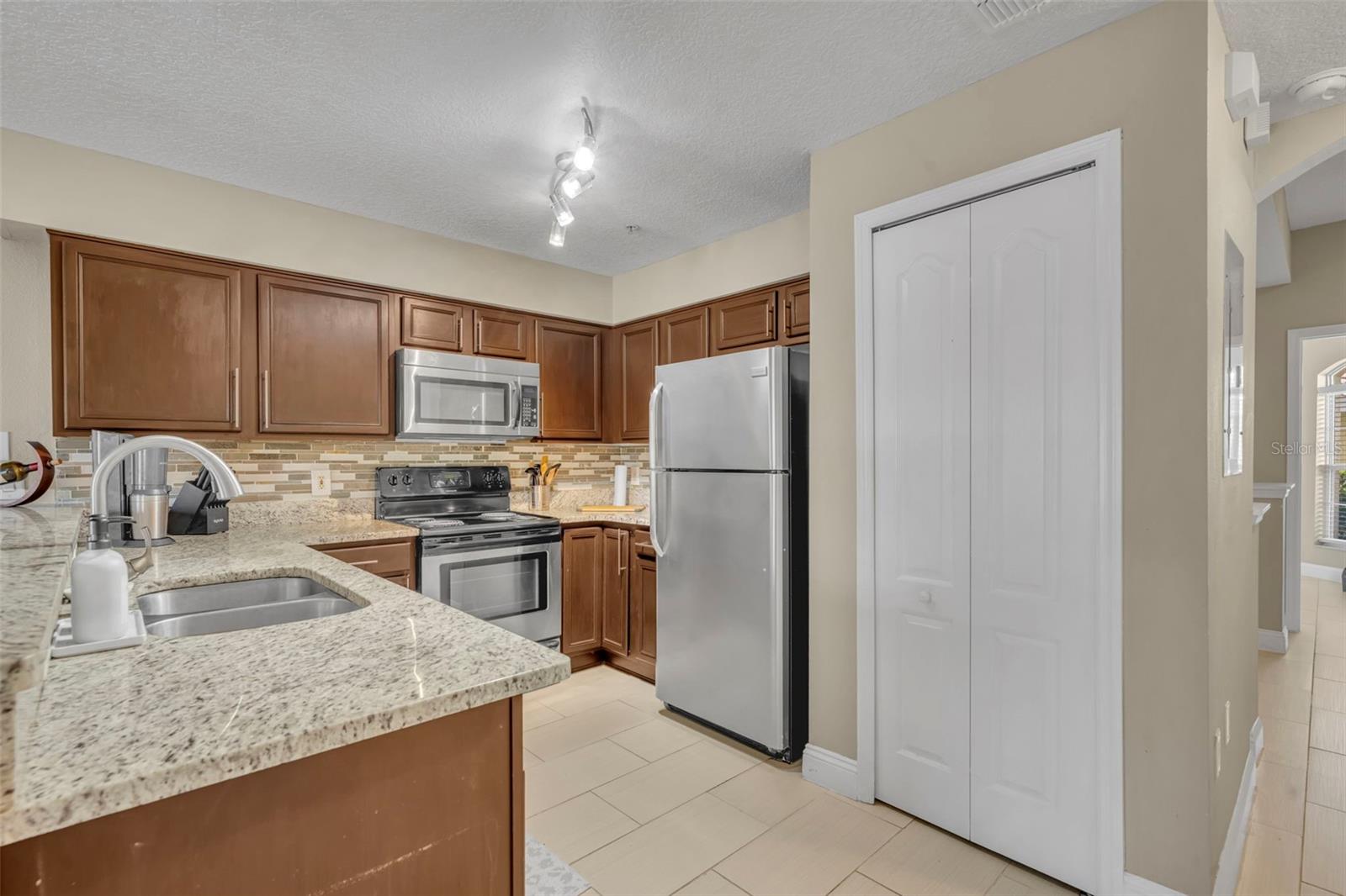 676 SANDY NECK LN #102, ALTAMONTE SPRINGS, FL, 32714