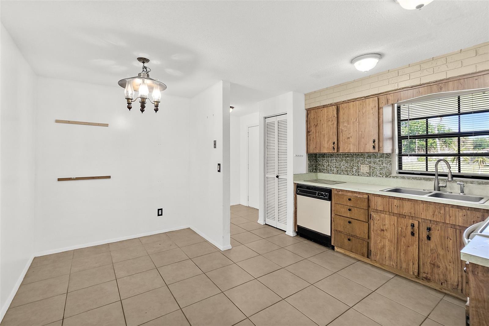 977 WHIPORWILL DR, PORT ORANGE, FL, 32127