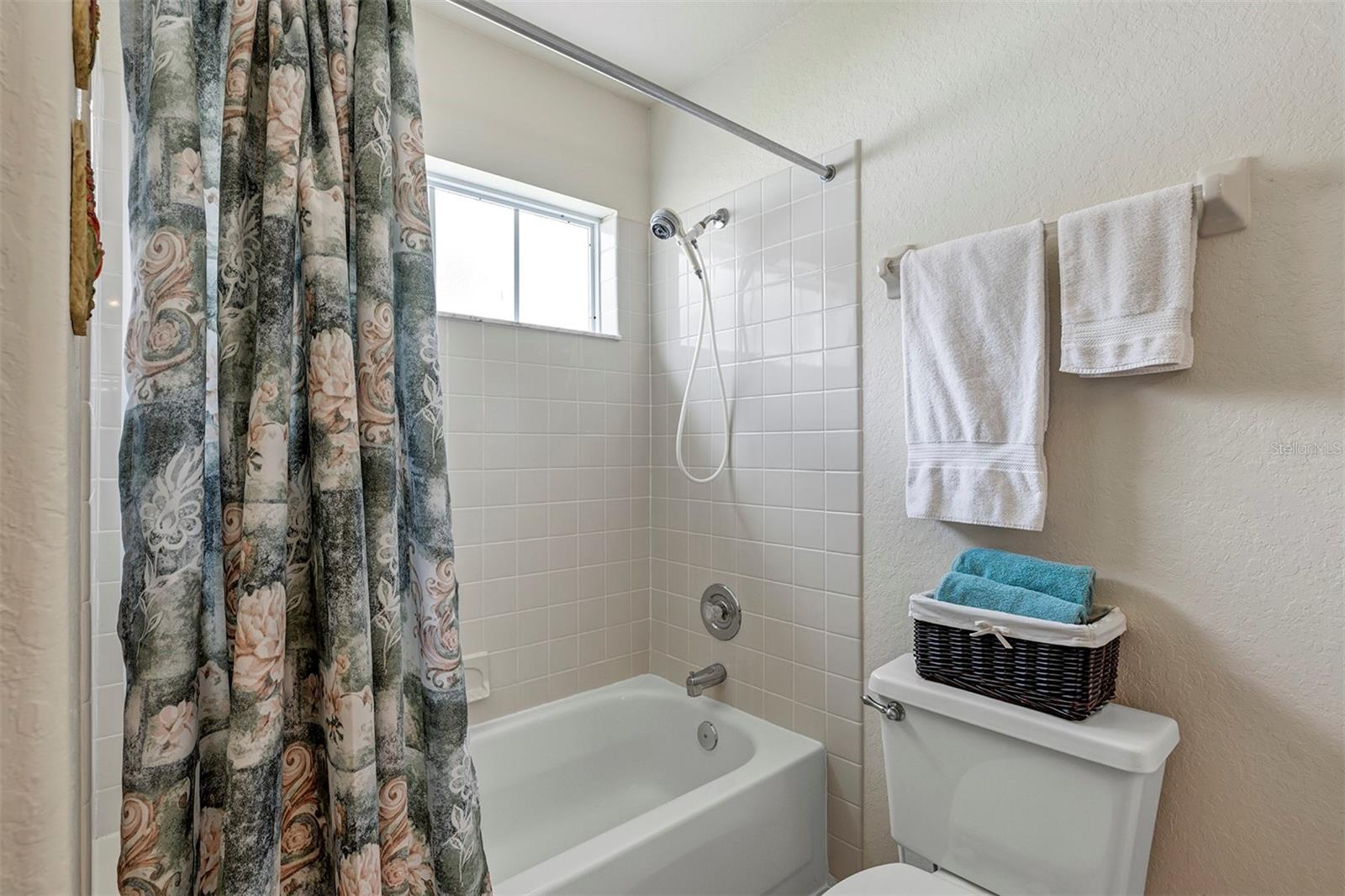 3556 AMACA CIR, ORLANDO, FL, 32837
