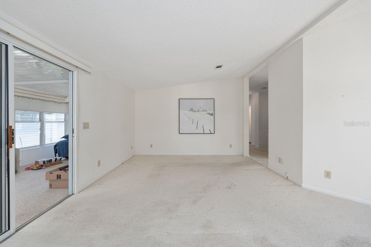 1116 W BOONE CT, LADY LAKE, FL, 32159