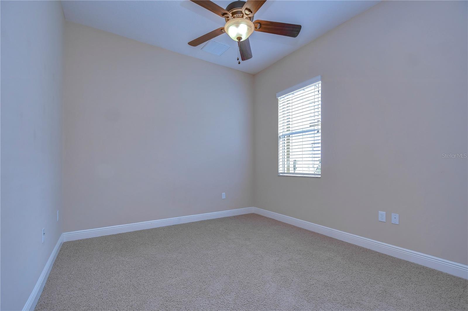 3341 GRASSGLEN PL, WESLEY CHAPEL, FL, 33544