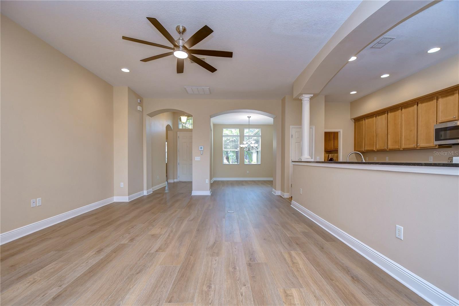 3341 GRASSGLEN PL, WESLEY CHAPEL, FL, 33544
