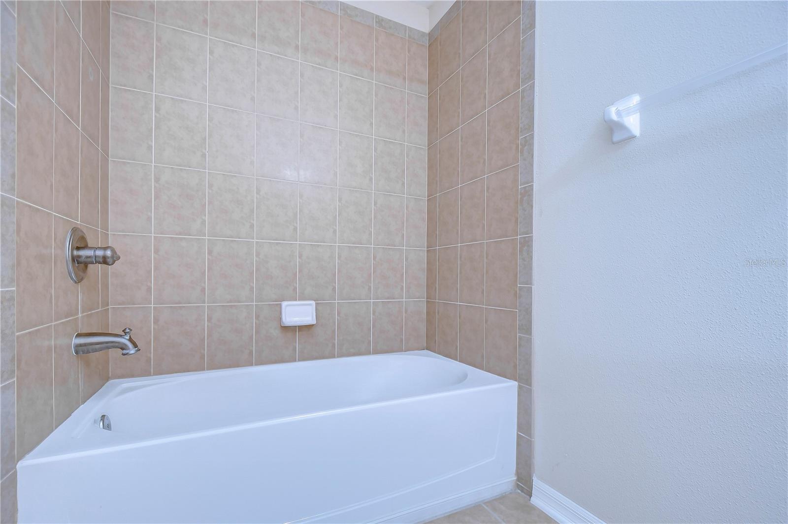 3341 GRASSGLEN PL, WESLEY CHAPEL, FL, 33544