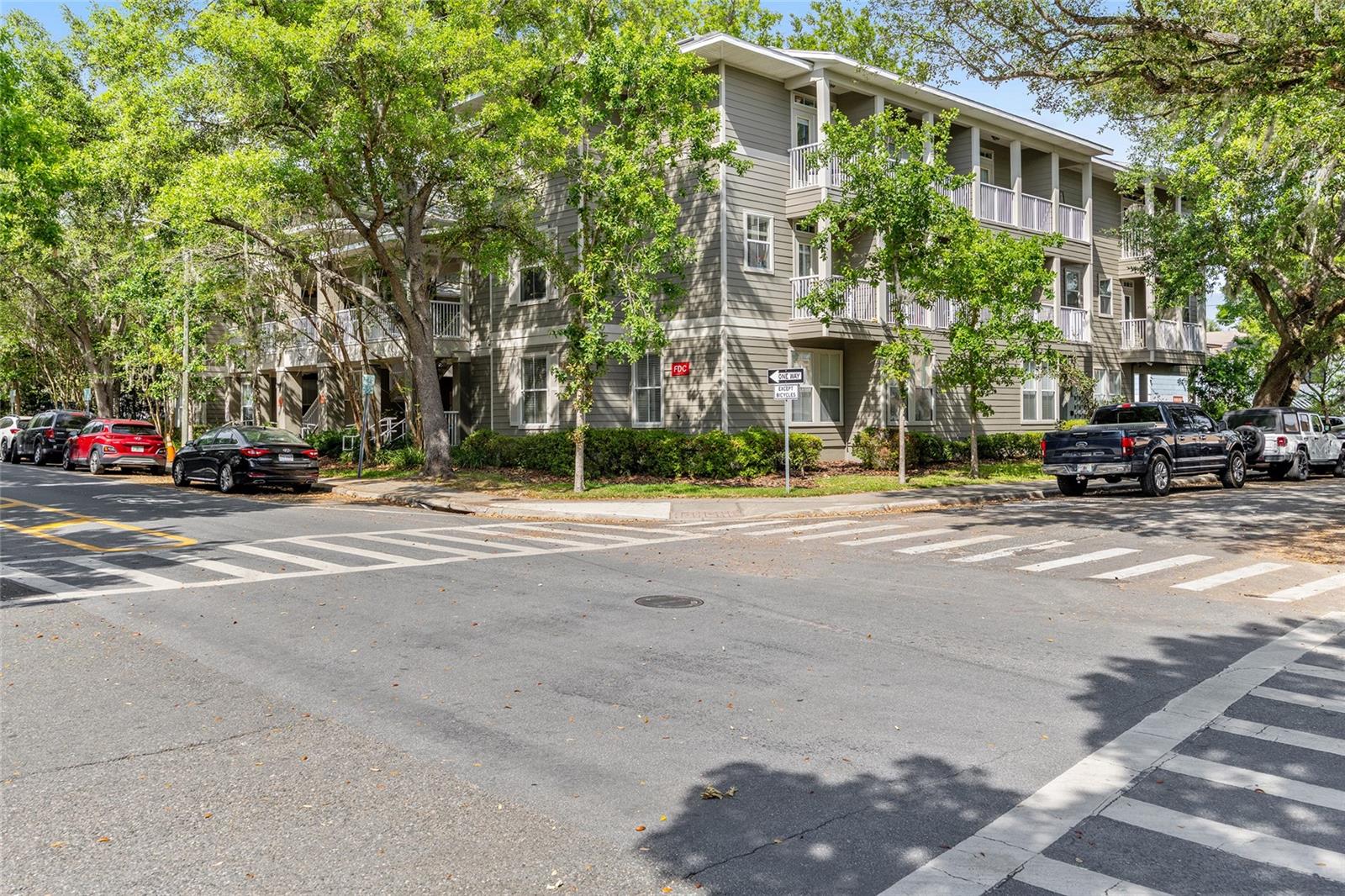 621 SW 10TH ST #201, GAINESVILLE, FL, 32601
