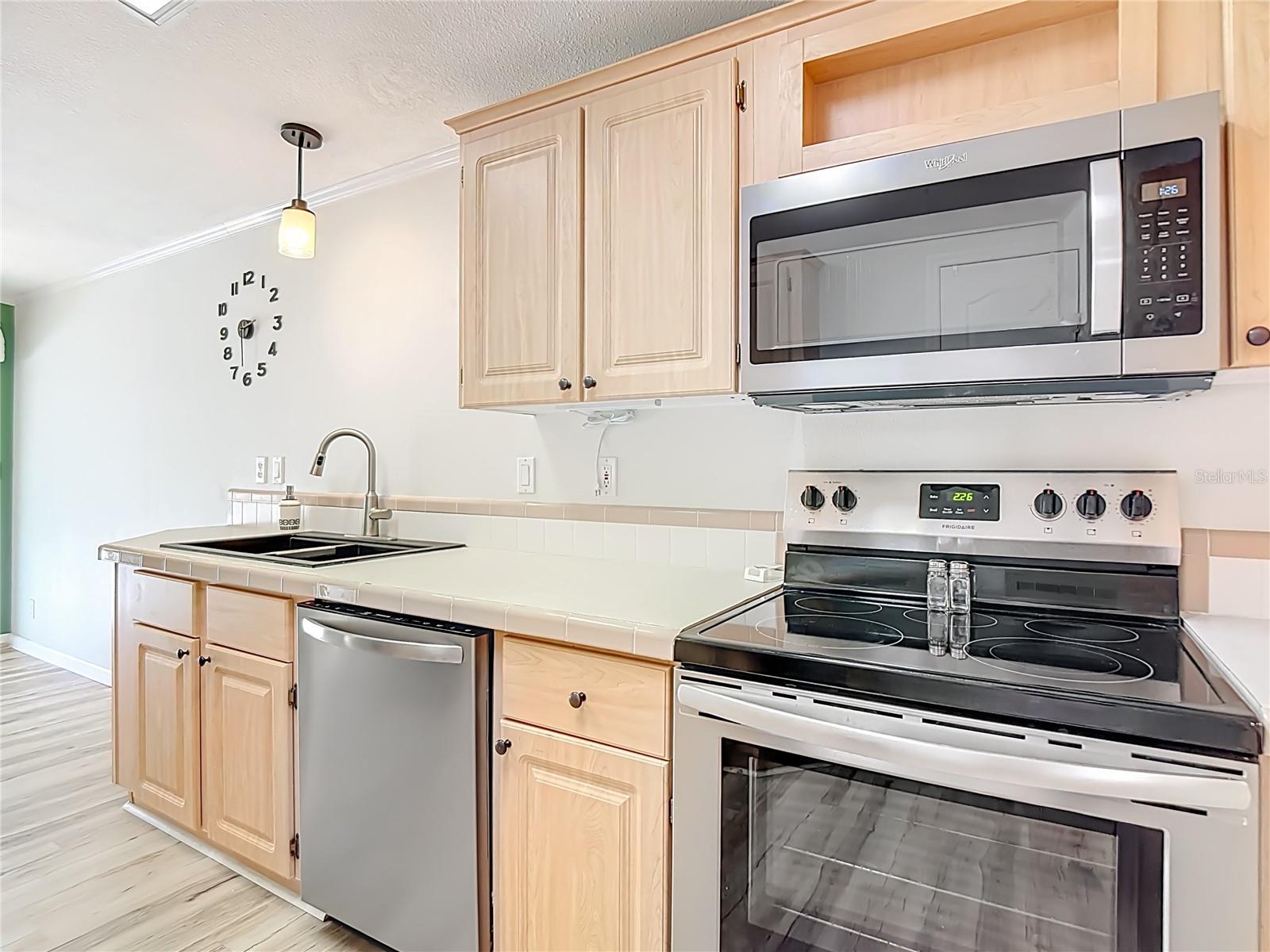 452 PAR DR, FROSTPROOF, FL, 33843