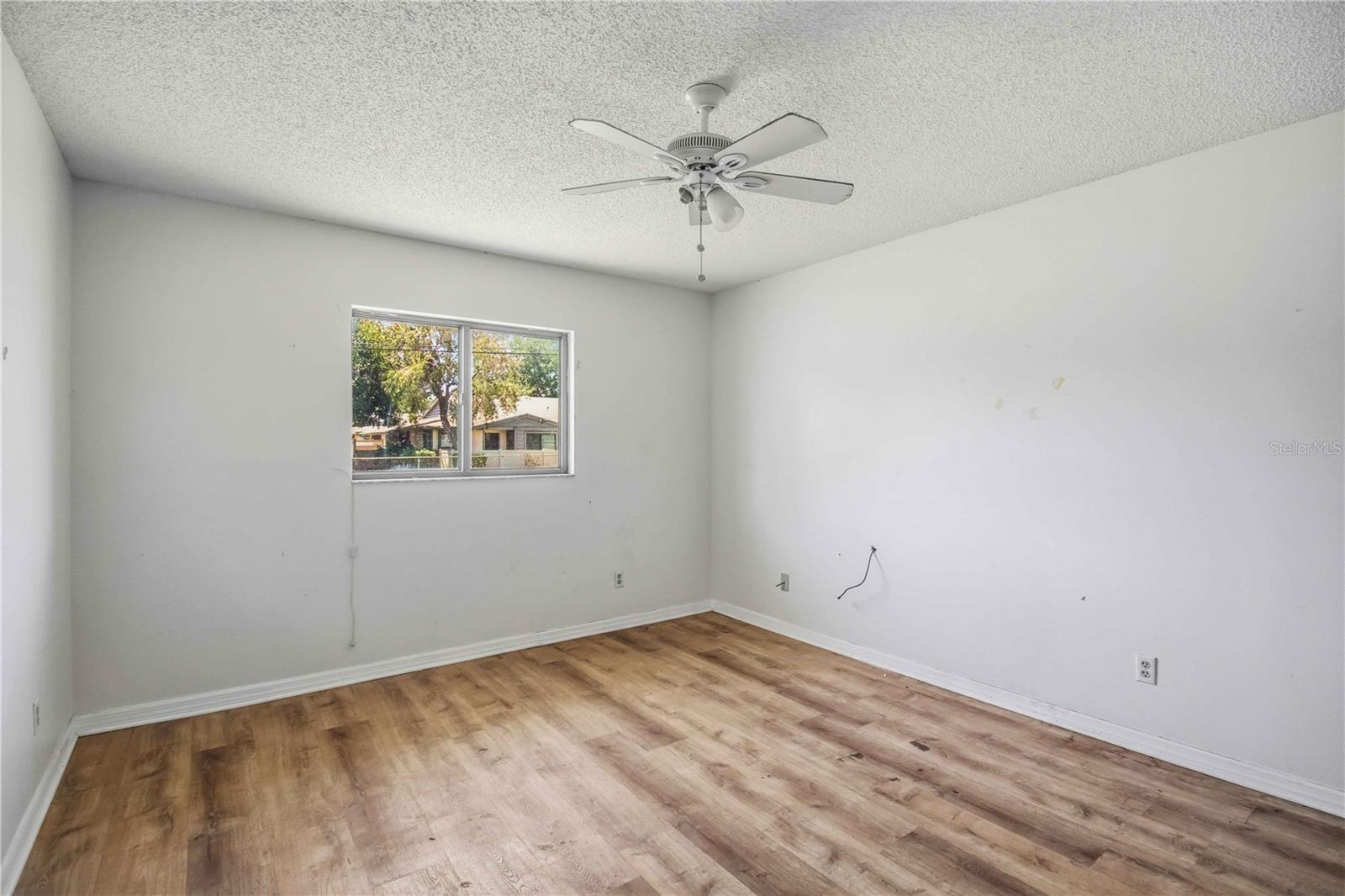 2715 27TH AVENUE DR W, BRADENTON, FL, 34205